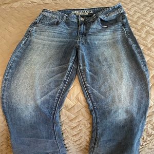 Ladies American Eagle size 14 short jeans